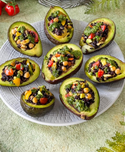 Casatalent-Fruit-from-the-heart_campagna-mango-avocado_eu 1